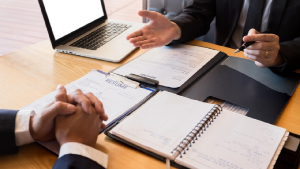 What Are The Disadvantages Of Contract Staffing?